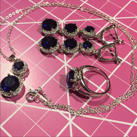 NWT elegant blue sapphire necklace set earrings - Picture 7 of 8